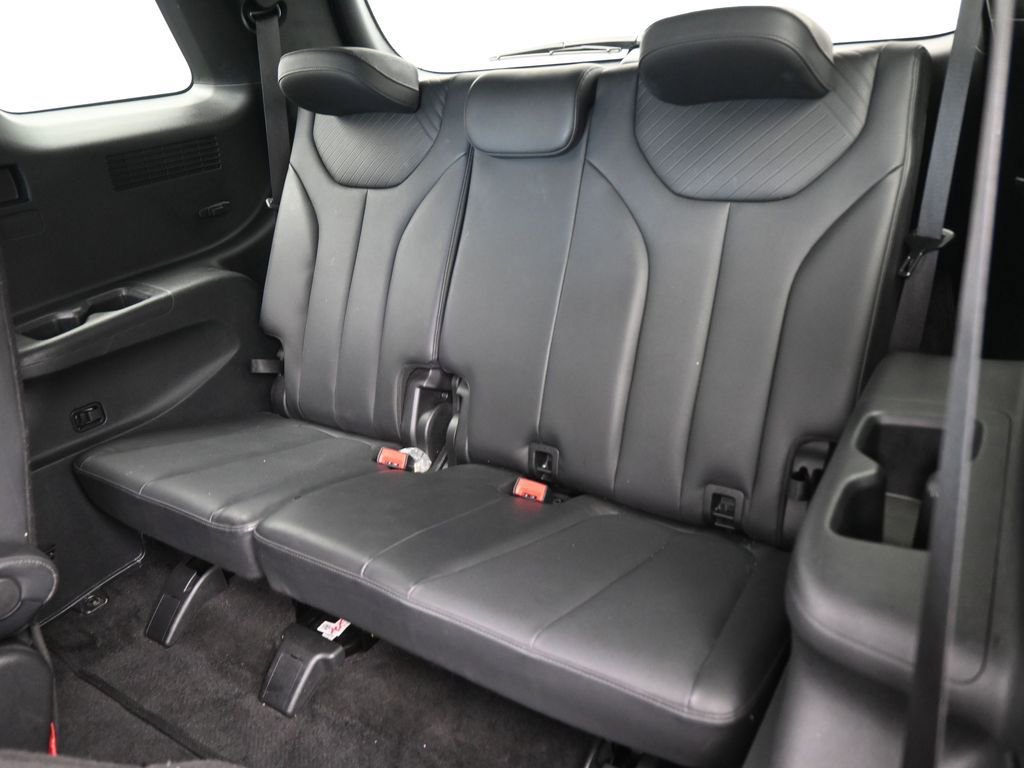 Used 2025 Hyundai Palisade SEL image 35