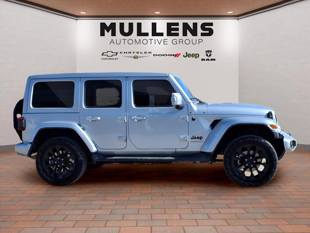 Used 2023 Jeep Wrangler Altitude image 4