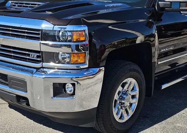 Used 2019 Chevrolet Silverado 3500 LTZ w/ Duramax Plus Package image 8