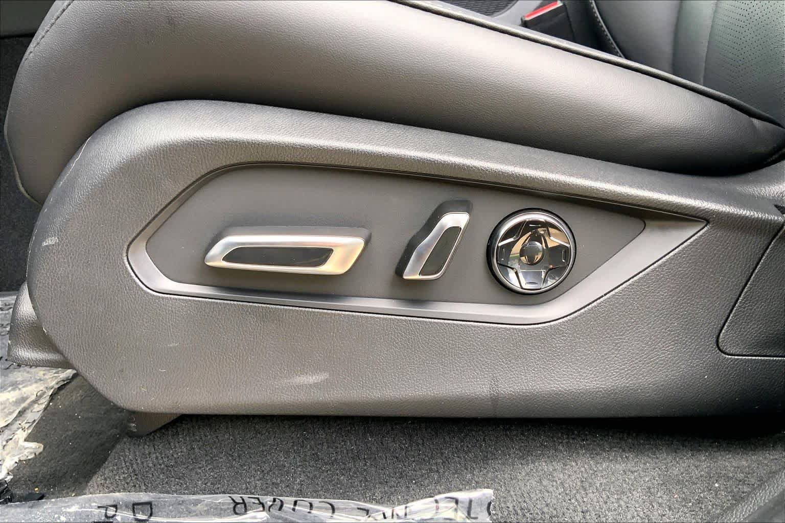 New 2026 Acura MDX w/ Technology Package FWD image 17