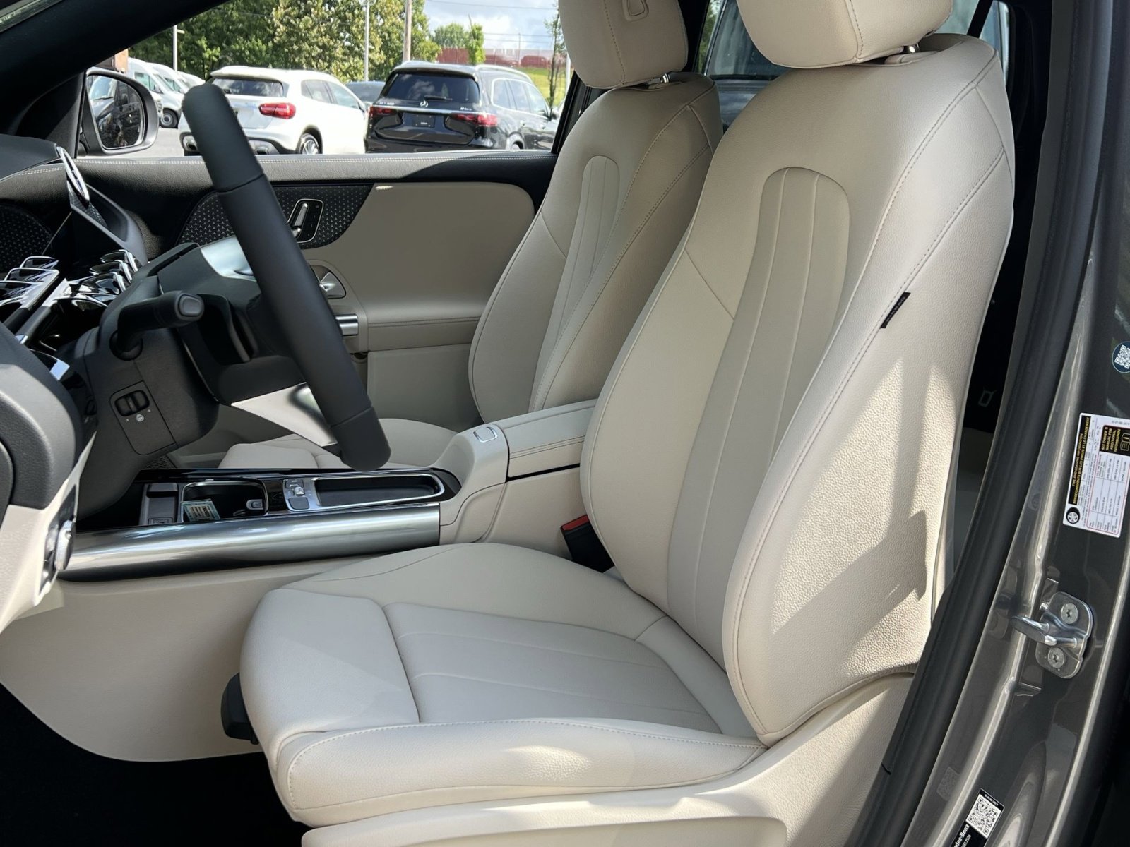 Certified 2026 Mercedes-Benz GLA 250 4MATIC image 11