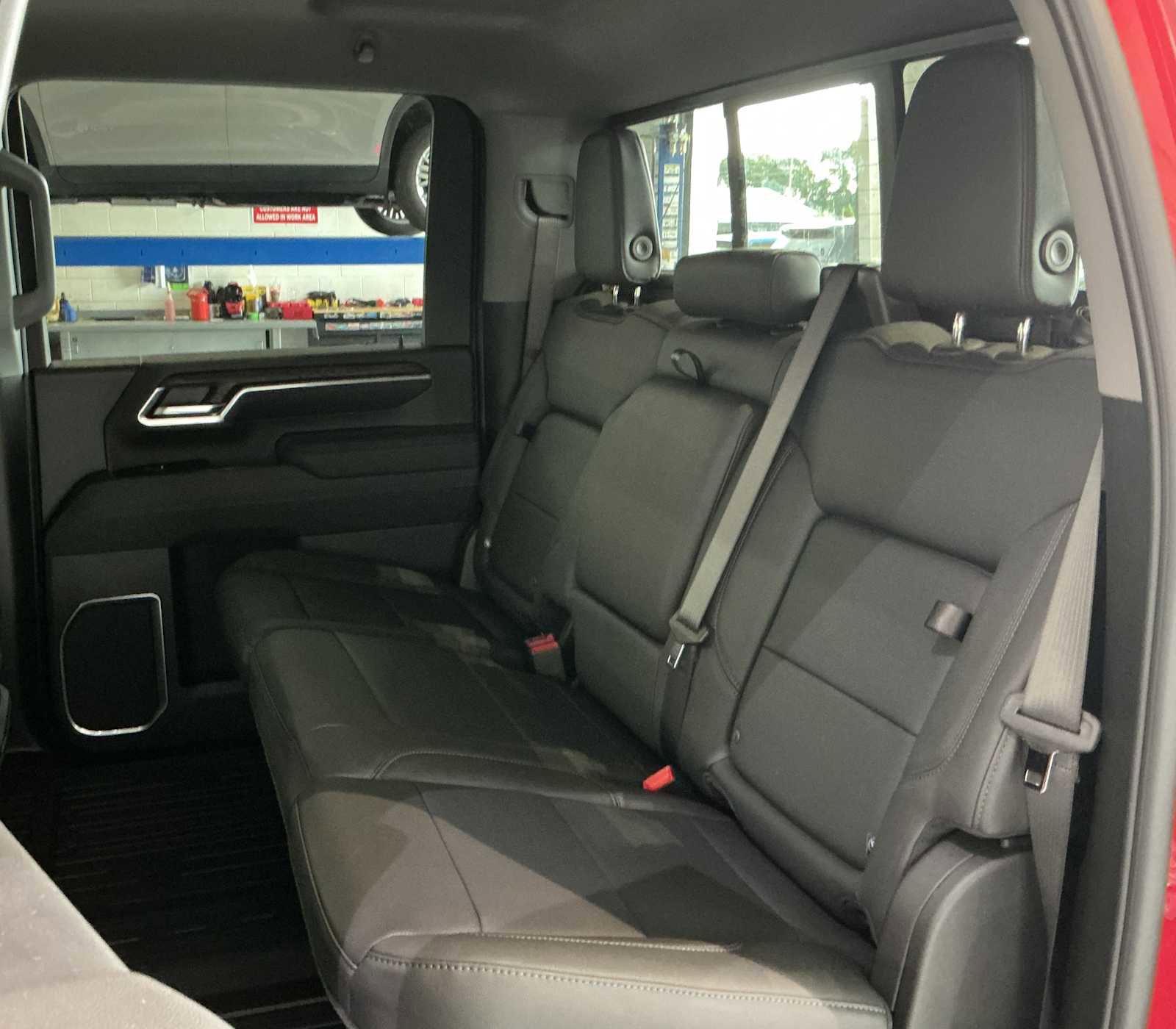 New 2026 GMC Sierra 2500 SLT w/ SLT Premium Package image 23