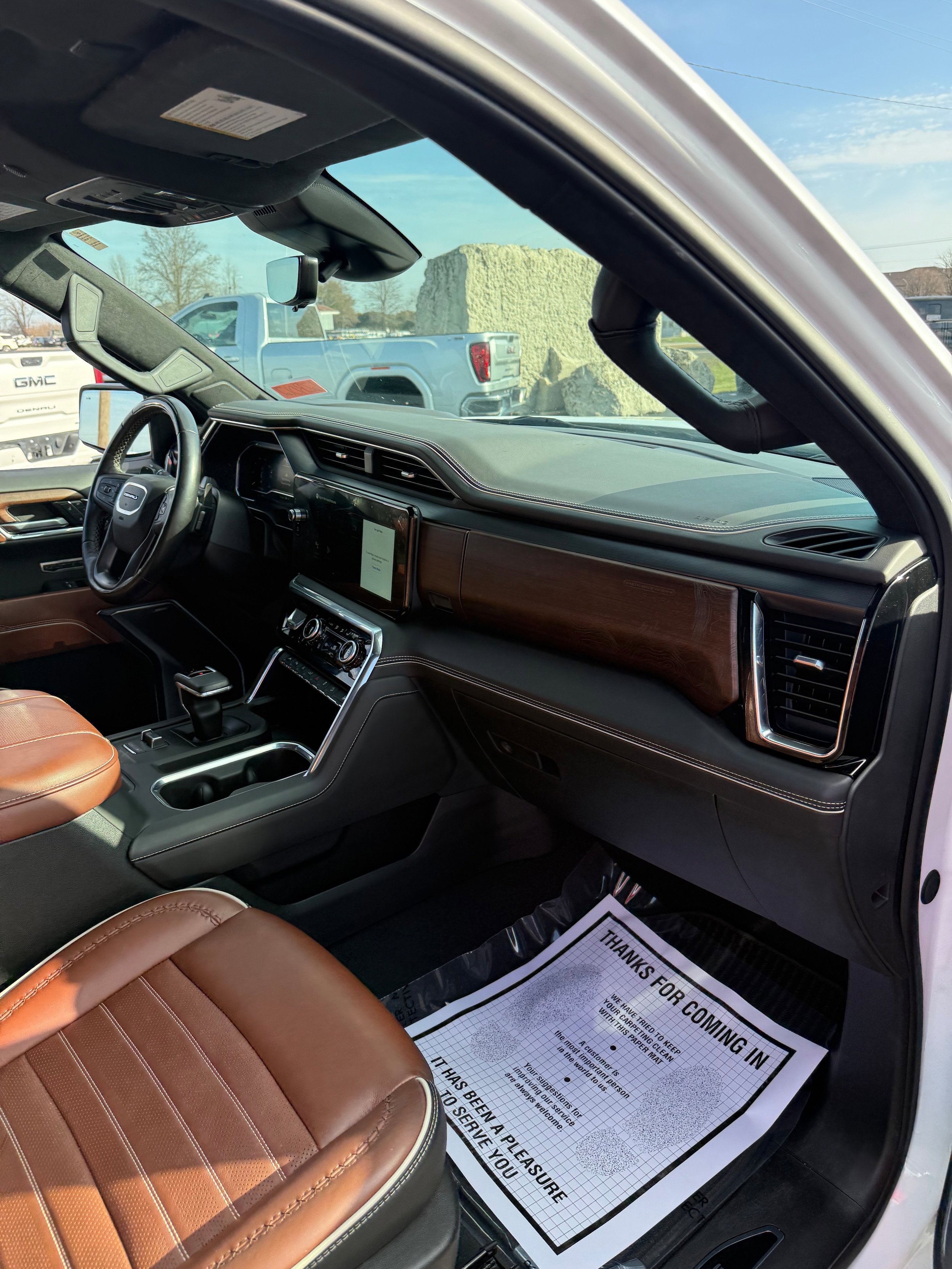 Used 2024 GMC Sierra 1500 Denali Ultimate AWD/4WD image 9