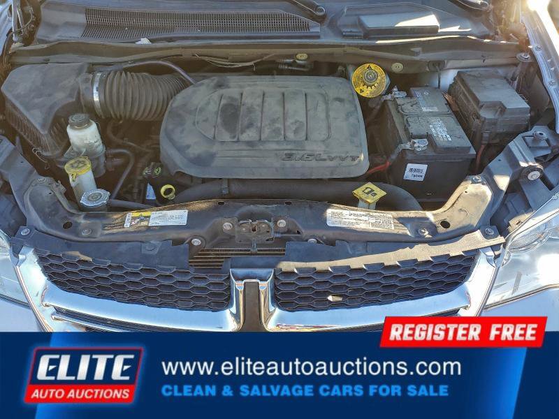 Used 2019 Dodge Grand Caravan SXT image 23