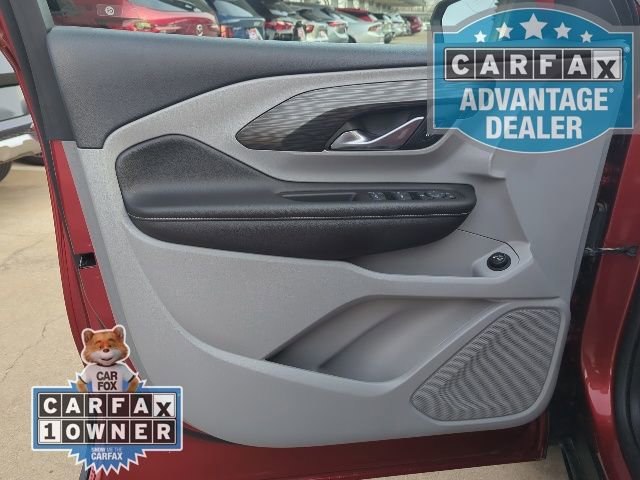 Used 2022 GMC Terrain SLE w/ Driver Convenience Package image 13