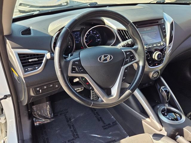 Used 2013 Hyundai Veloster w/ Tech Pkg FWD image 11