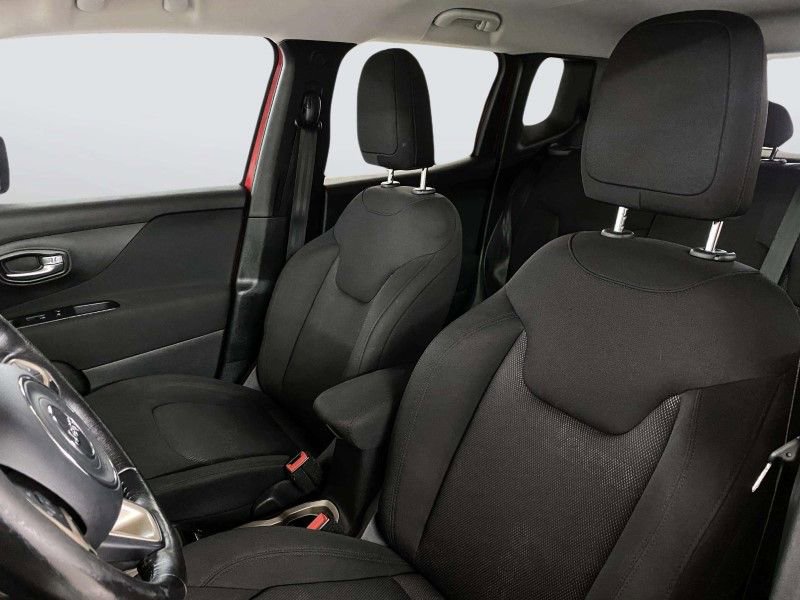 Used 2016 Jeep Renegade Latitude w/ Cold Weather Group image 34