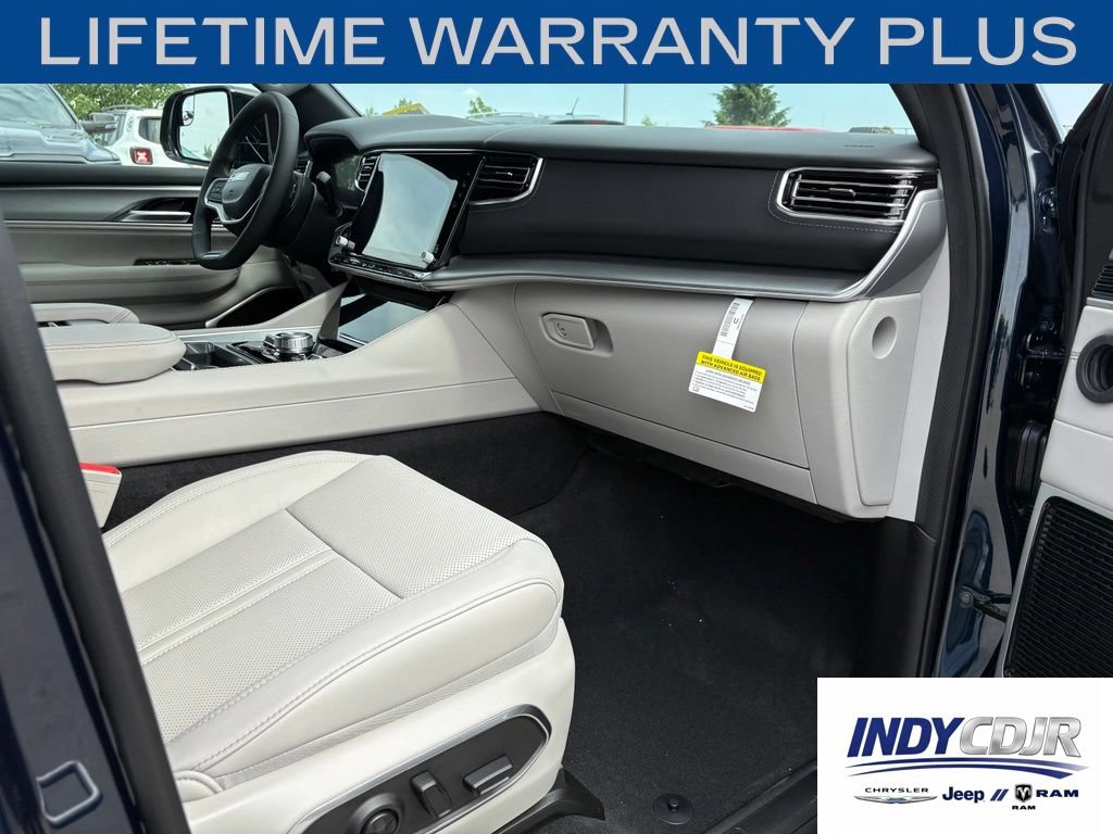New 2026 Jeep Grand Wagoneer Limited AWD/4WD image 15