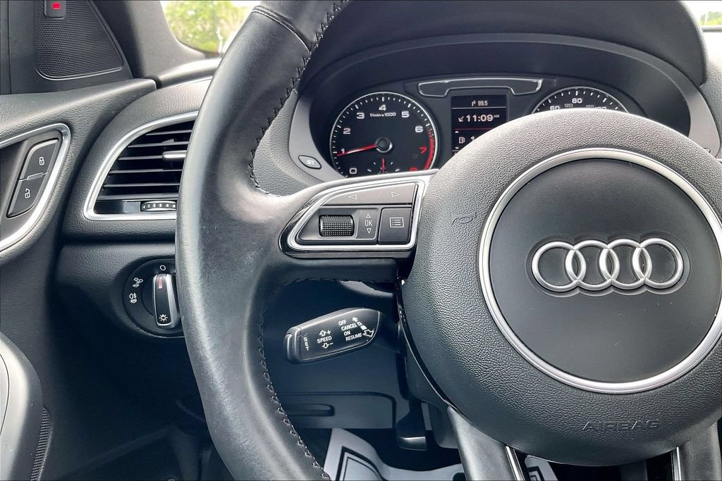 Used 2016 Audi Q3 2.0T Prestige w/ Prestige Package AWD/4WD image 21