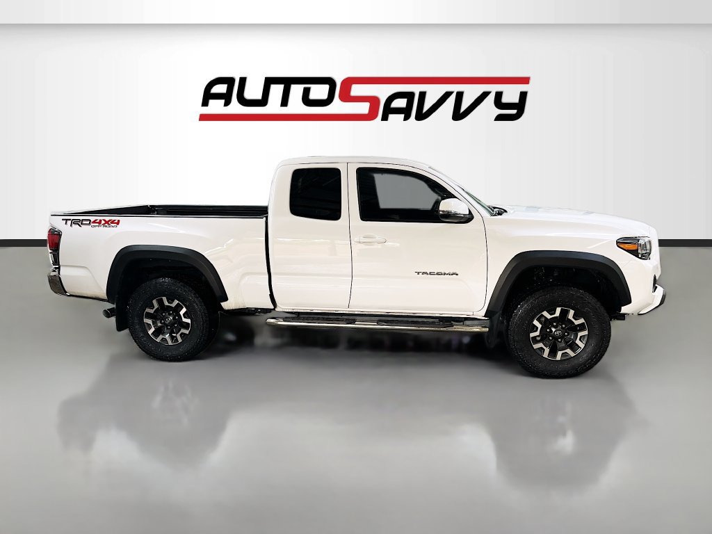 Used 2022 Toyota Tacoma TRD Off-Road w/ TRD Premium Off Road Package AWD/4WD image 8