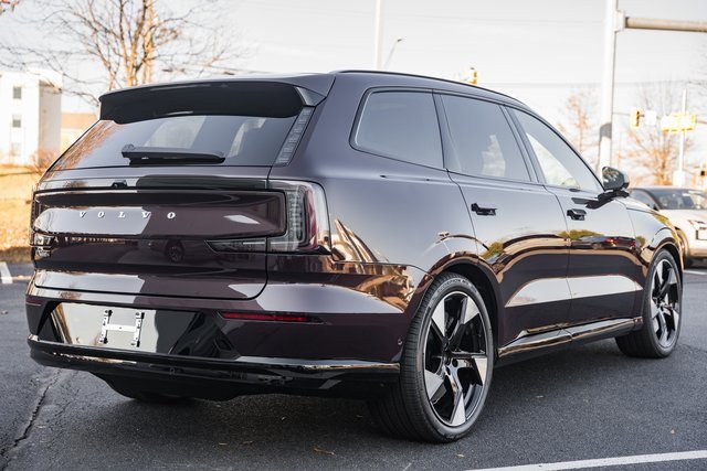 New 2025 Volvo EX90 Ultra w/ Protection Package Premier image 4