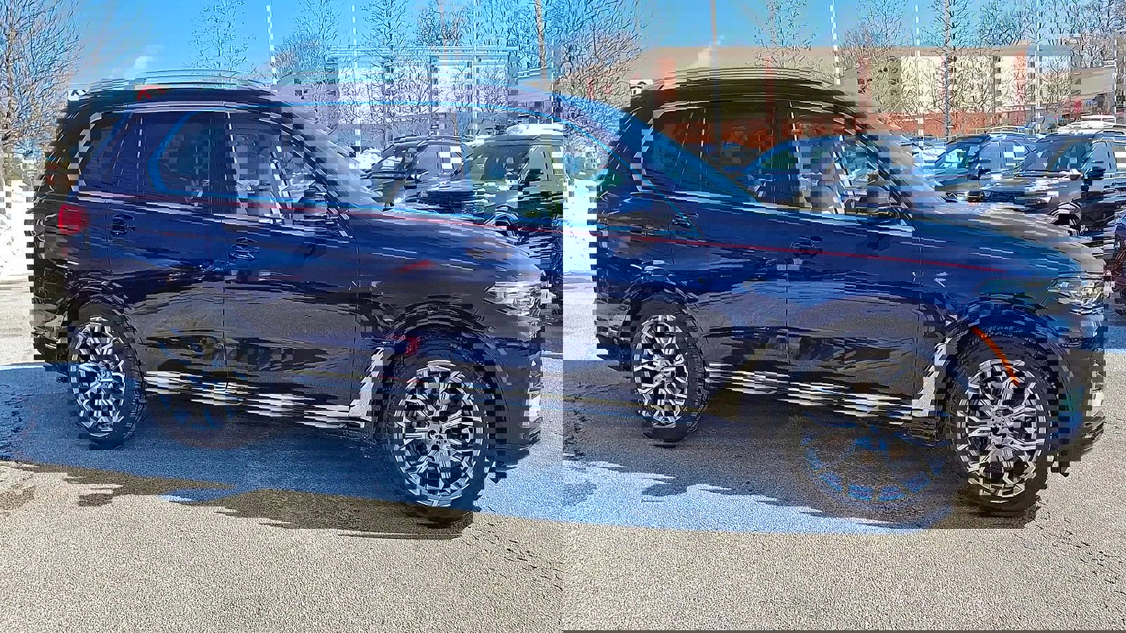 Used 2022 BMW X7 xDrive40i w/ Executive Package image 2