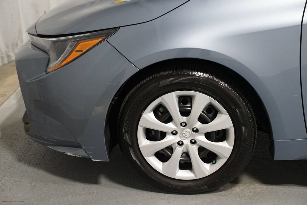 Certified 2024 Toyota Corolla LE FWD image 5