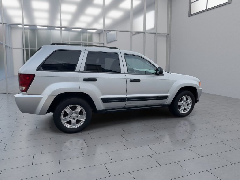 Used 2006 Jeep Grand Cherokee Laredo AWD/4WD image 9
