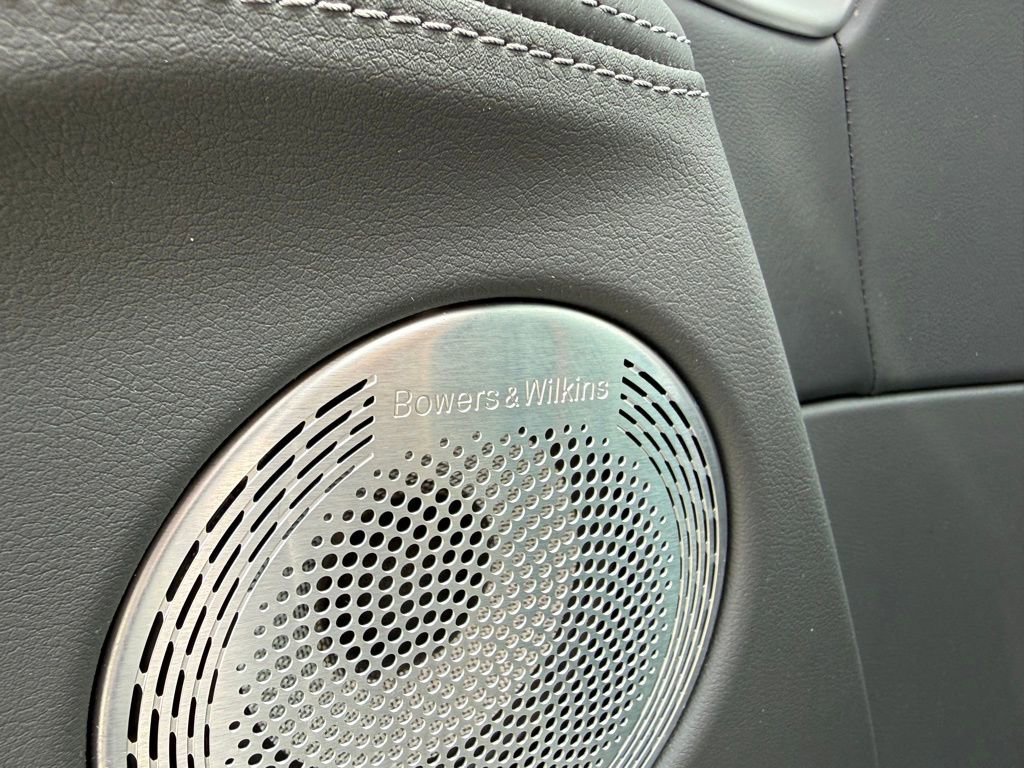 Used 2025 BMW XM image 10