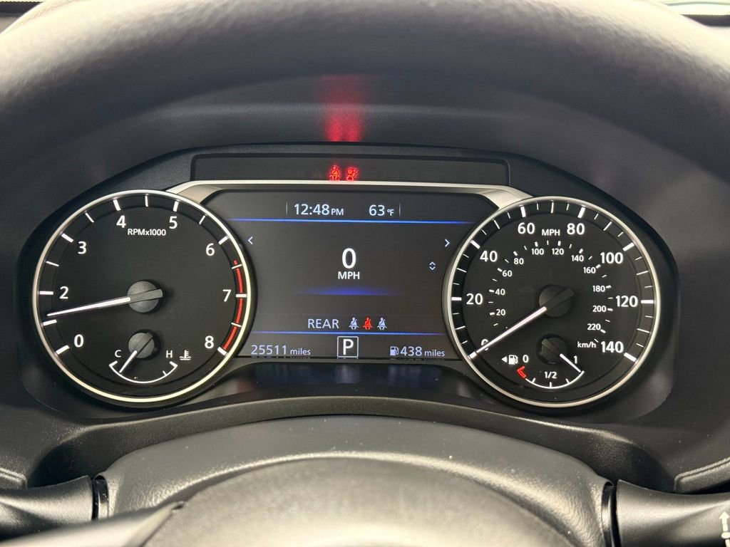 Used 2025 Nissan Altima 2.5 SV FWD image 32