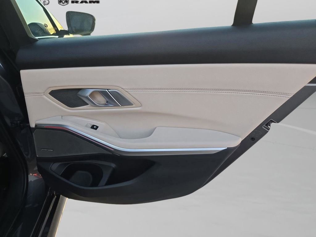 Used 2021 BMW M340i xDrive image 27