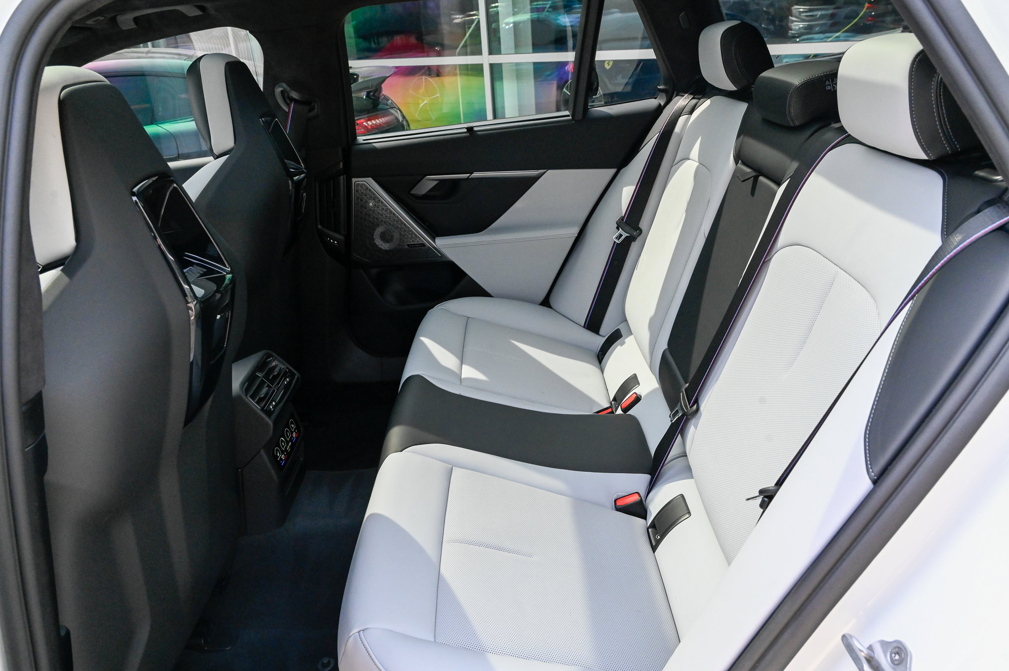 Used 2026 BMW M5 Touring image 39