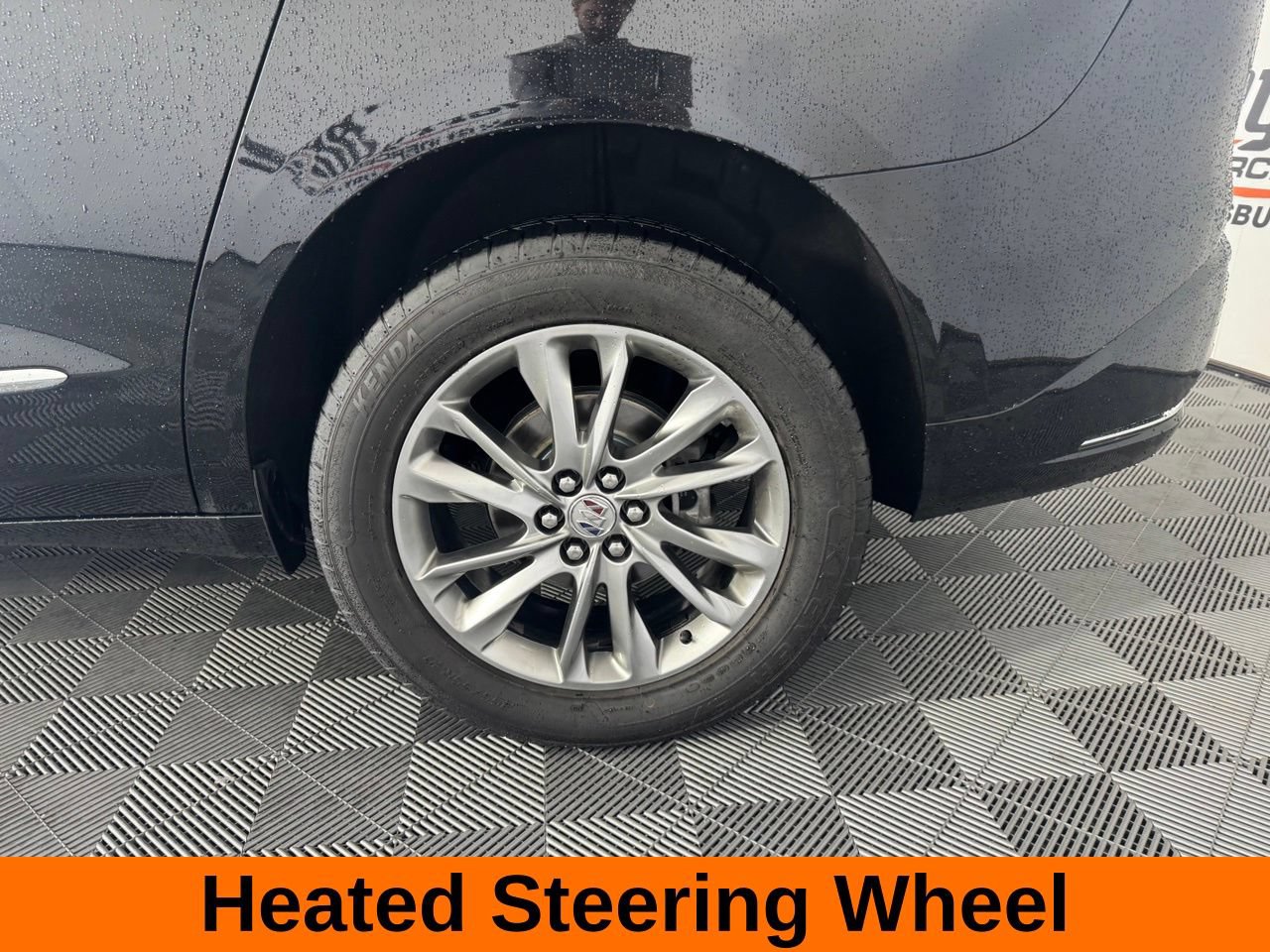 Used 2023 Buick Enclave Avenir w/ Avenir Technology Package AWD/4WD image 16