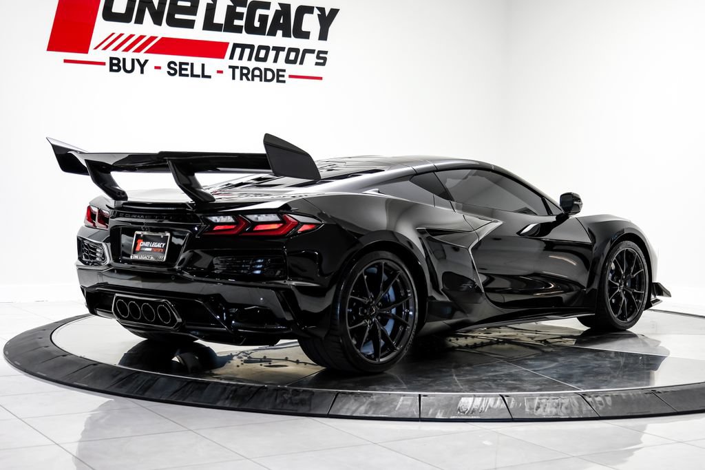 Used 2026 Chevrolet Corvette ZR1 w/ ZR1 Carbon Fiber Aero Package RWD image 10