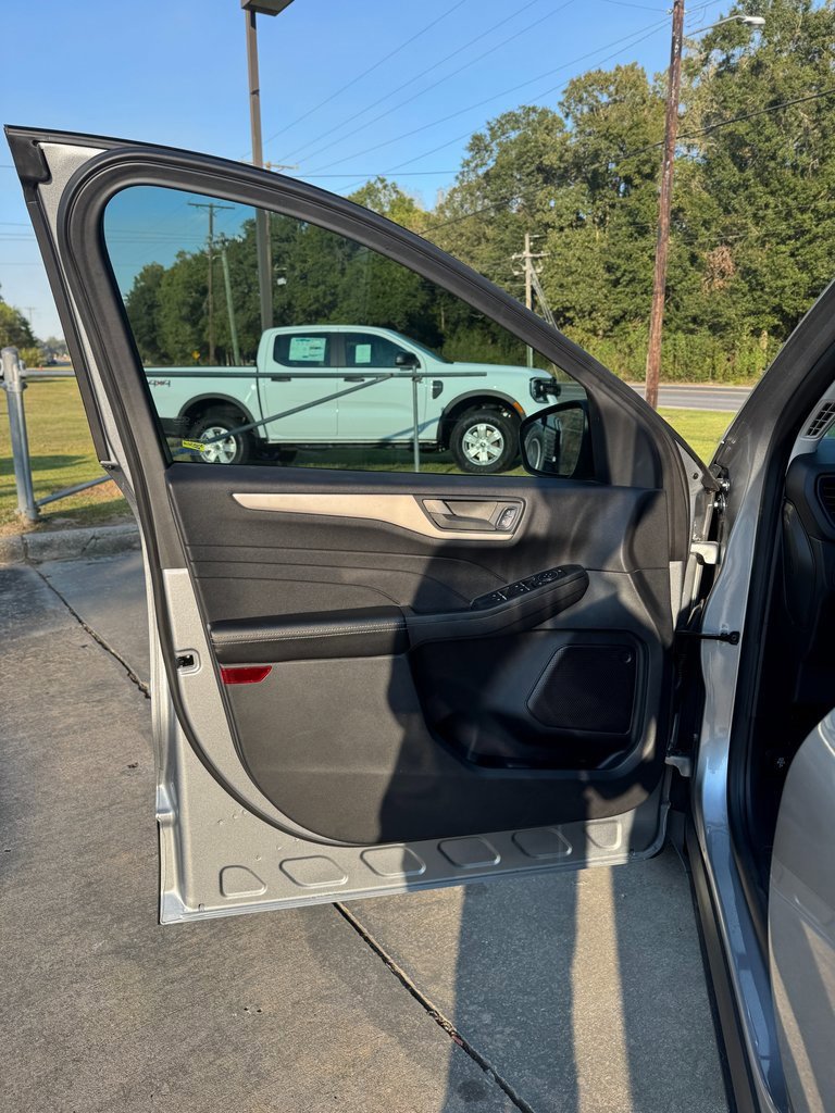 Used 2022 Ford Escape SE w/ Convenience Package image 7