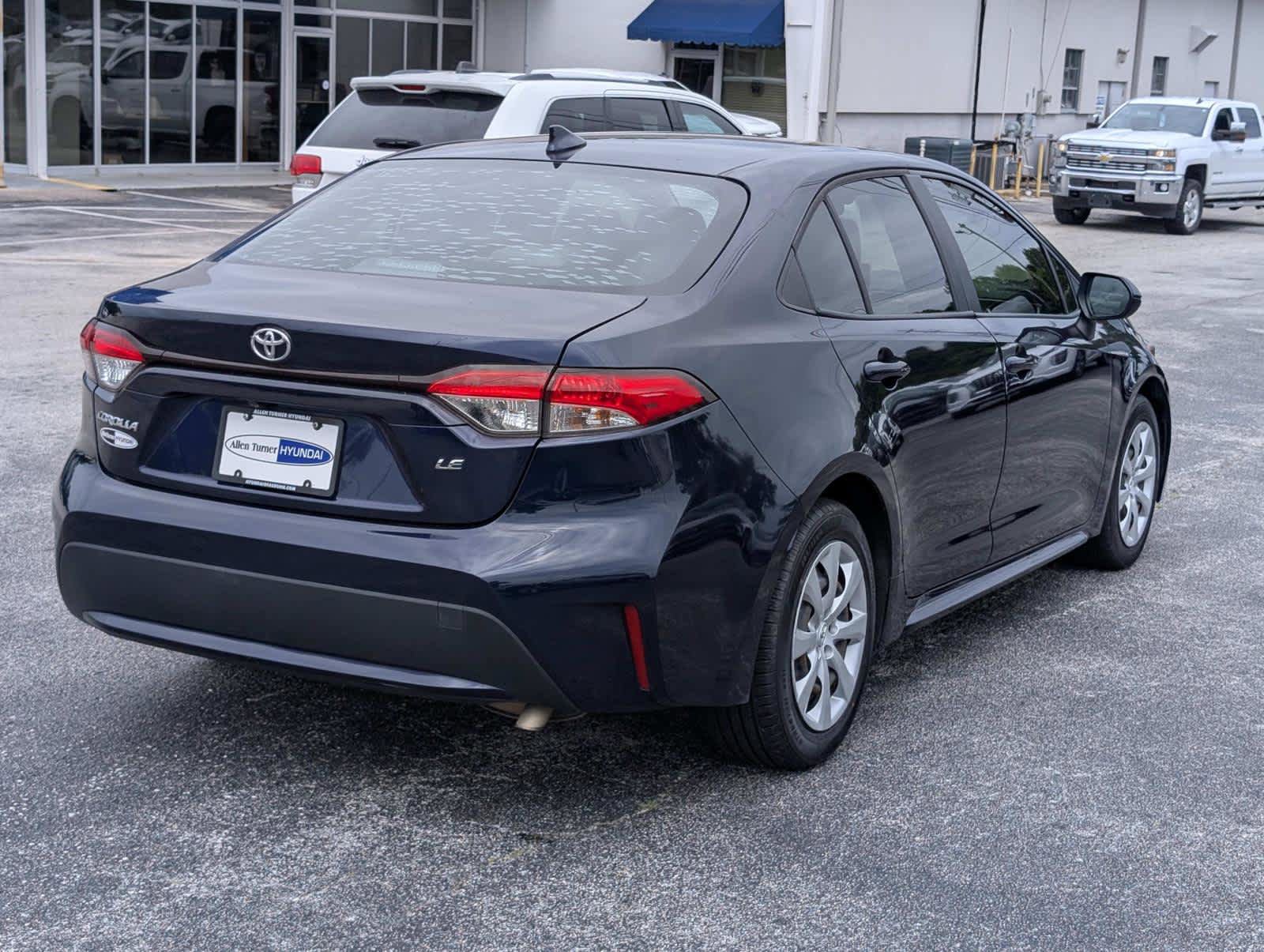 Used 2021 Toyota Corolla LE FWD image 9