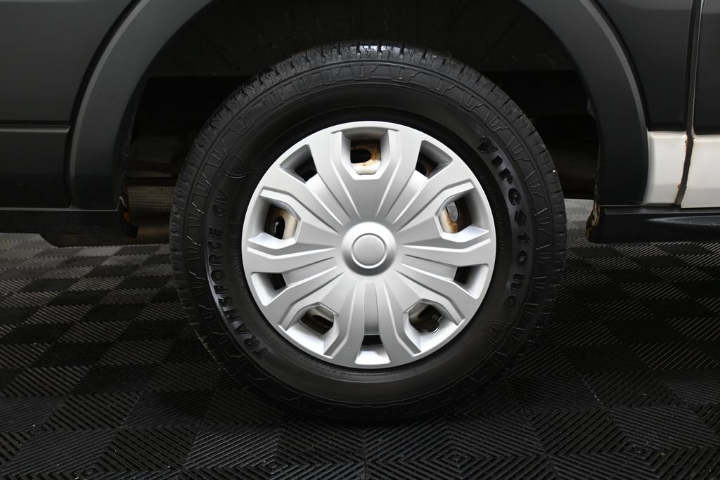 Used 2015 Ford Transit 150 130 Low Roof RWD image 24