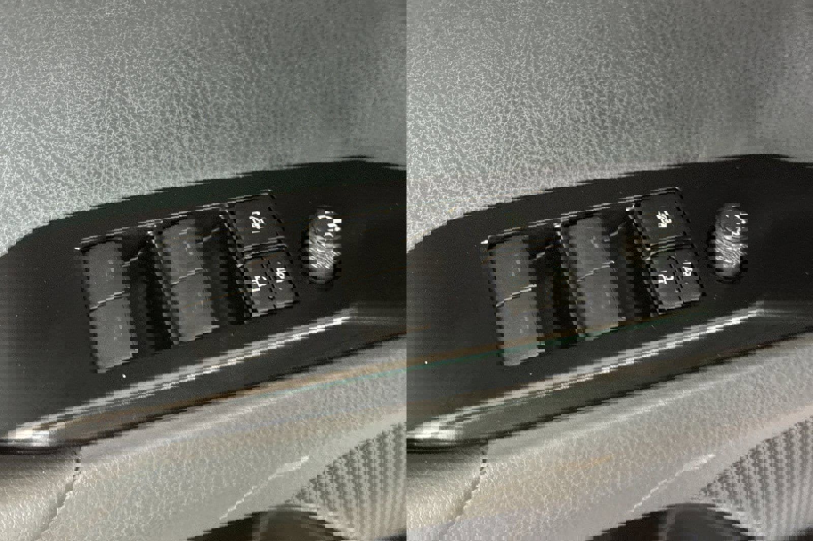 New 2026 Toyota Camry SE FWD image 12