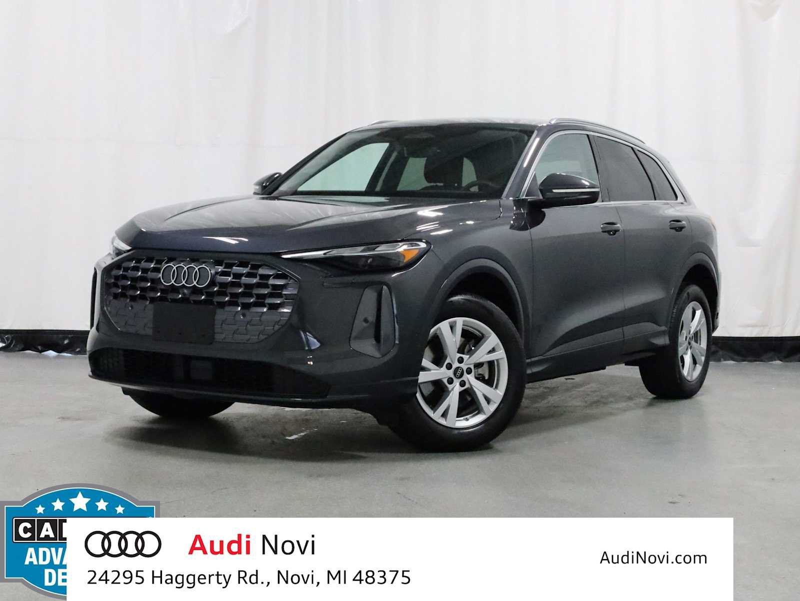 Certified 2025 Audi Q5 Premium AWD/4WD image 1