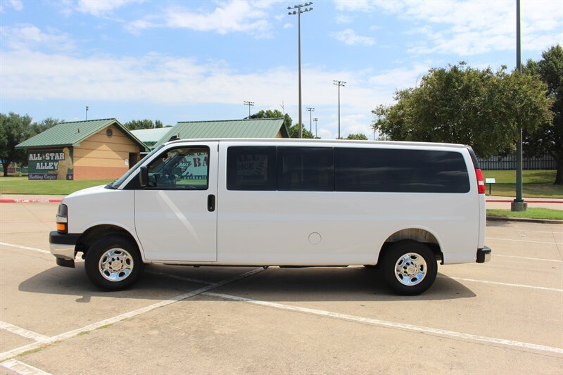 Used 2025 Chevrolet Express 3500 LT w/ LT Preferred Equipment Group RWD image 1