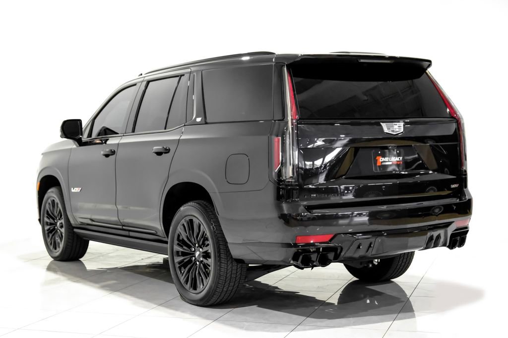 Used 2024 Cadillac Escalade V w/ LPO, ONYX Package image 11