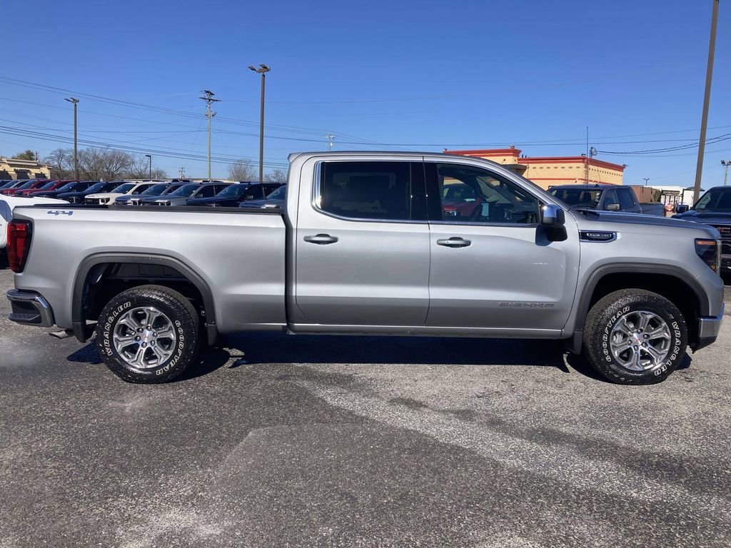 New 2026 GMC Sierra 1500 SLE image 2