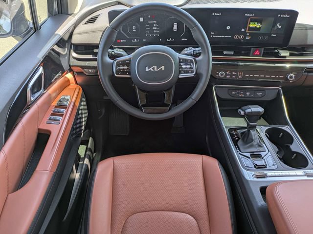 Used 2025 Kia Carnival SX Prestige FWD image 17