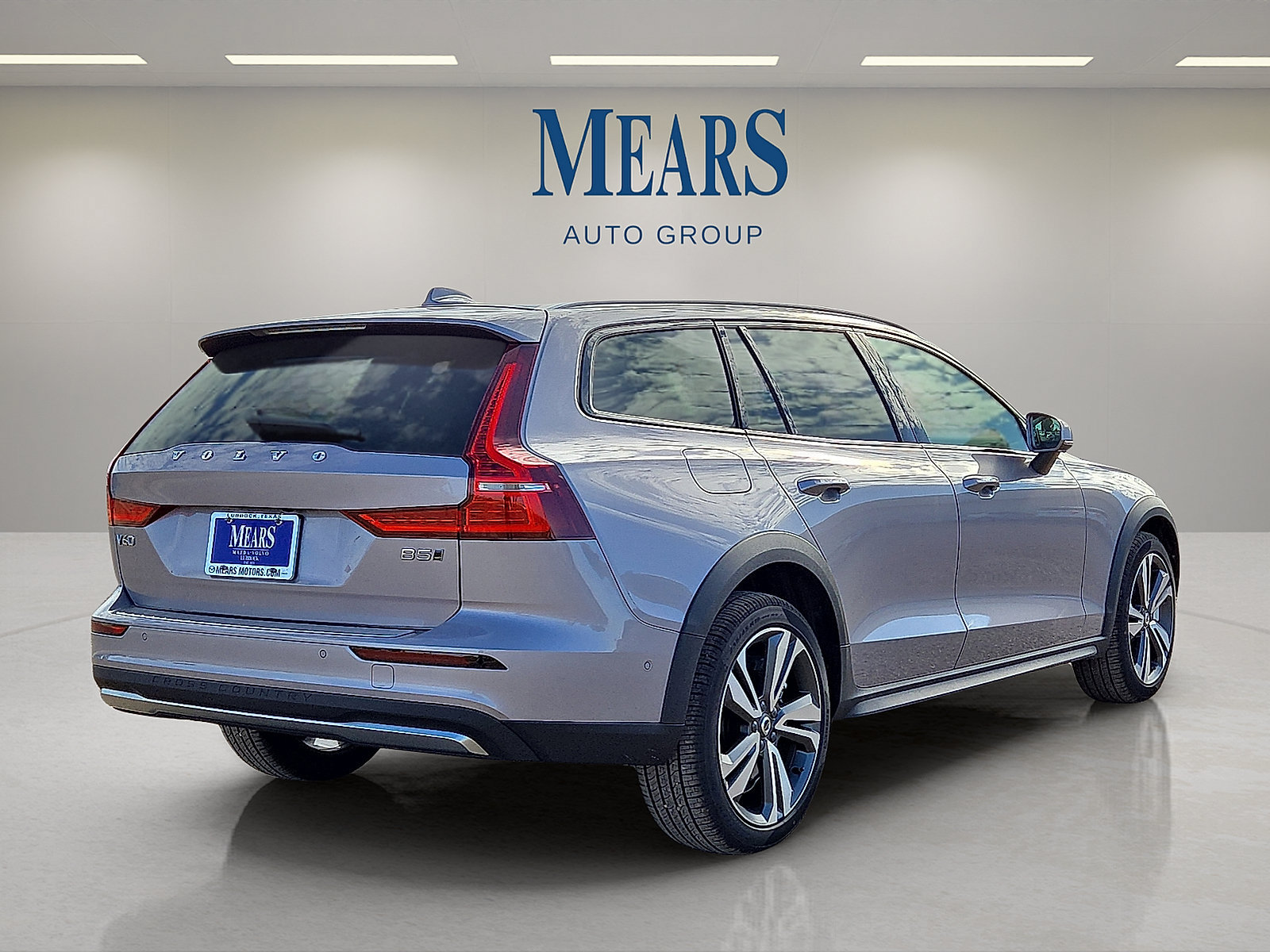 New 2026 Volvo V60 B5 Cross Country Plus w/ Protection Package Premier AWD/4WD image 5