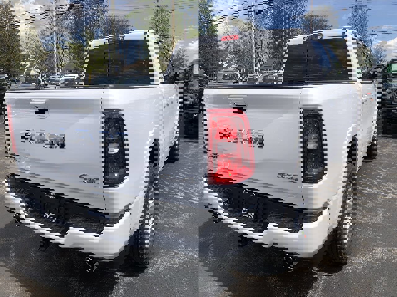 New 2026 RAM 1500 4x4 Crew Cab image 5