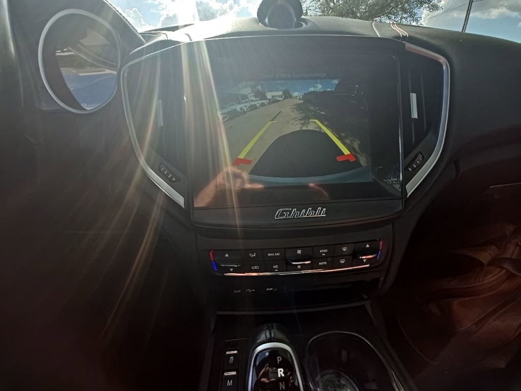Used 2018 Maserati Ghibli S image 19