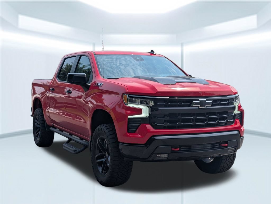 Used 2024 Chevrolet Silverado 1500 LT Trail Boss w/ Convenience Package II AWD/4WD image 8