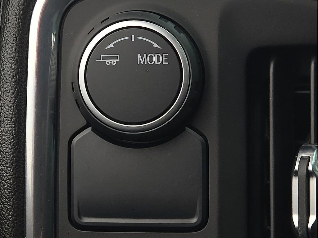 Used 2022 Chevrolet Silverado 1500 LTZ w/ LTZ Premium Package image 17