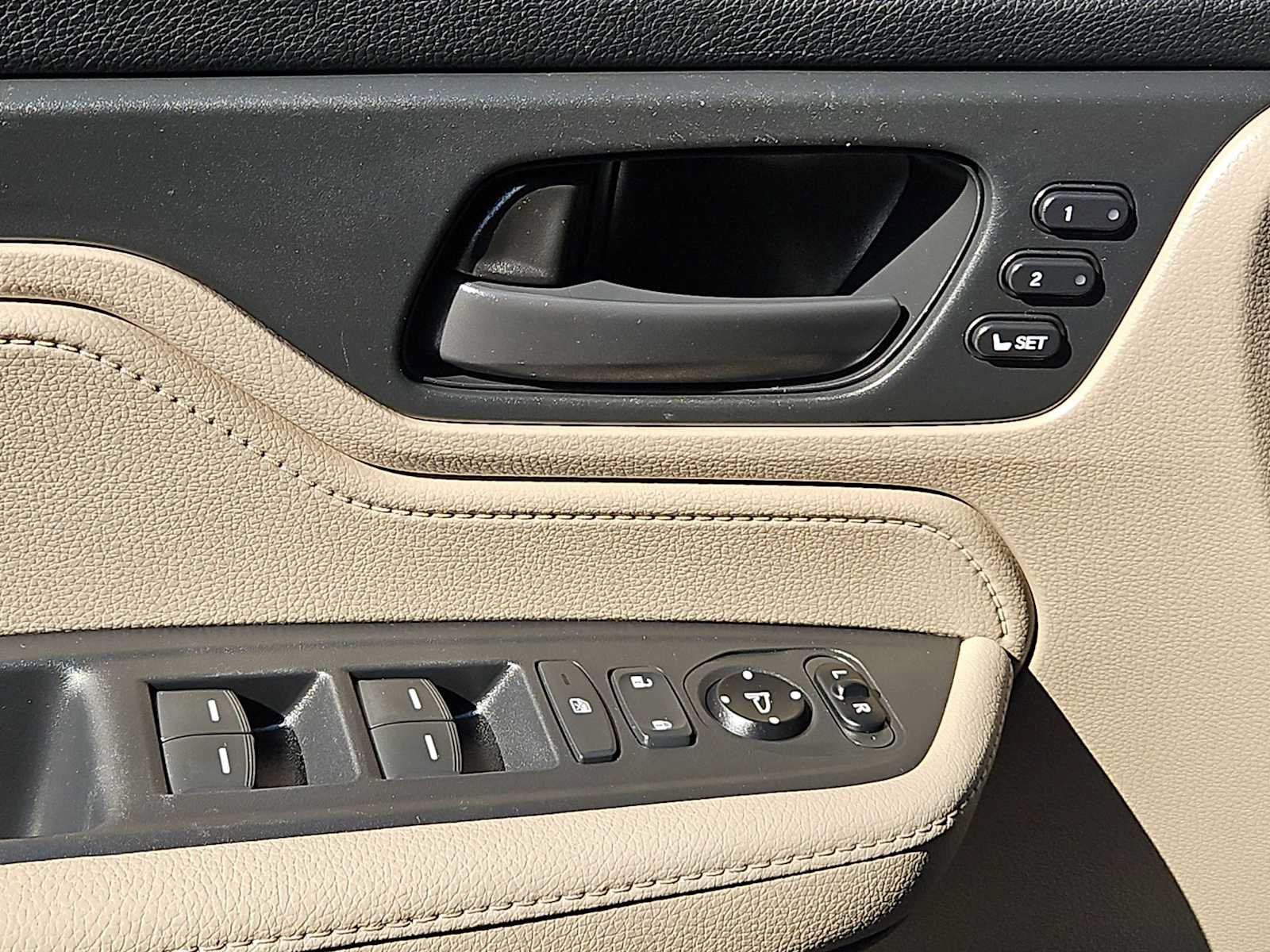 Used 2018 Honda Odyssey EX-L image 24