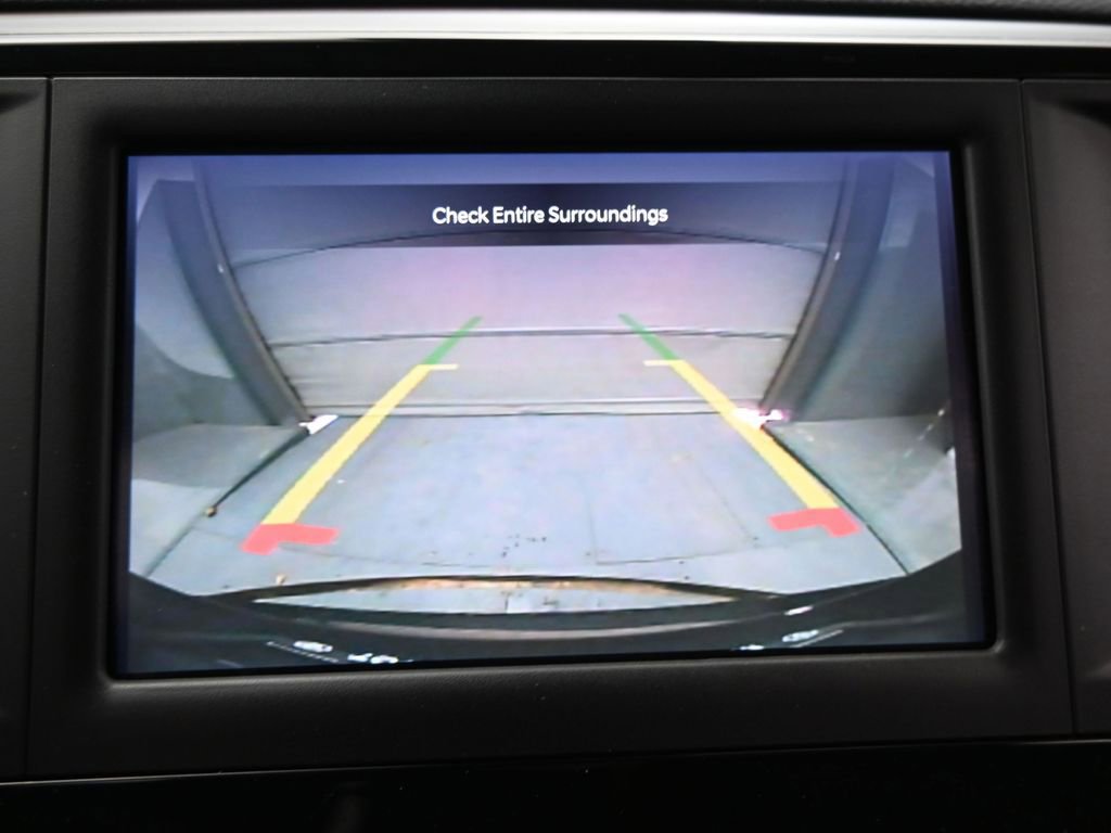 Used 2023 Chrysler Voyager LX image 24