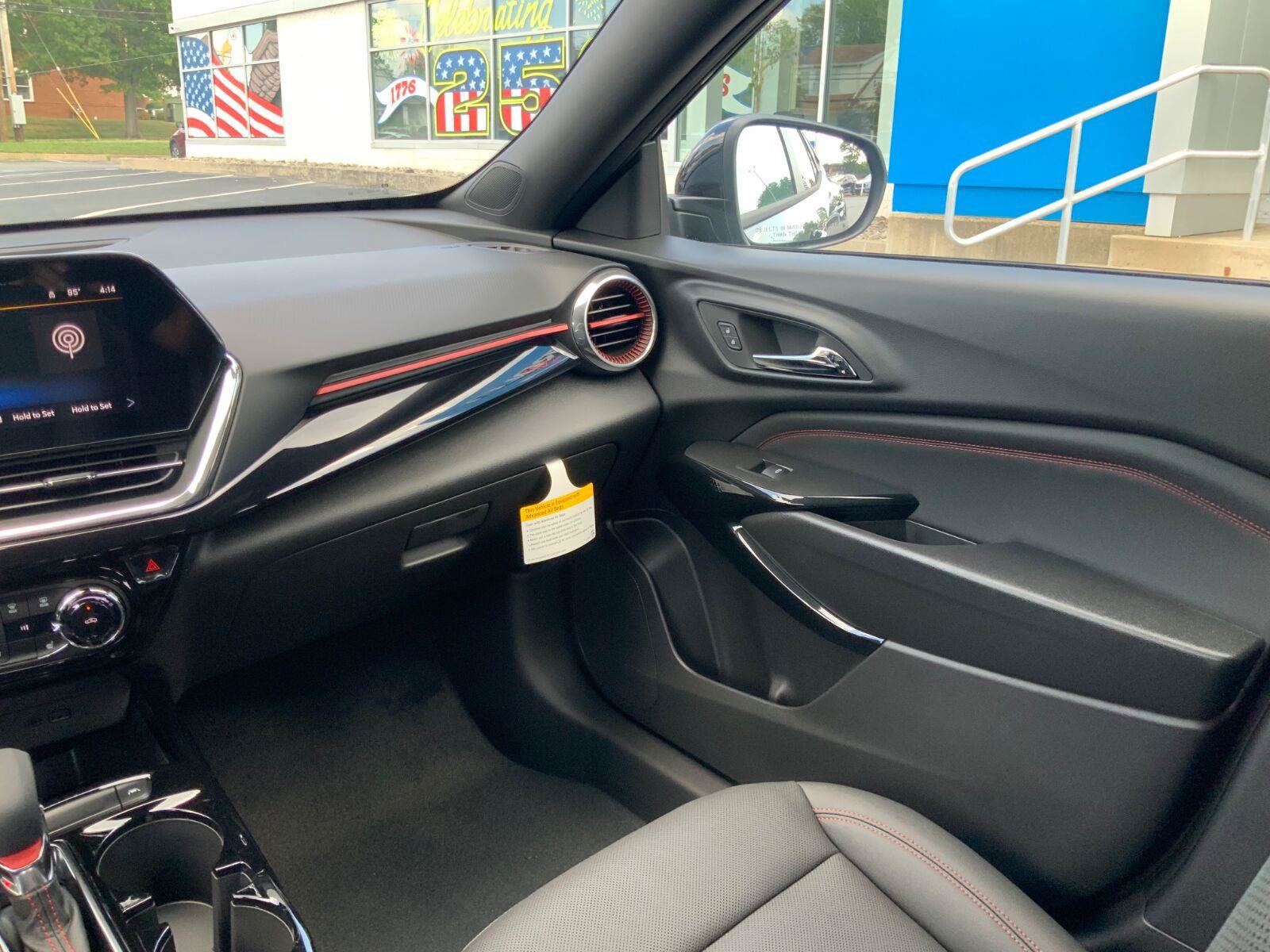 New 2026 Chevrolet Trax RS w/ Driver Confidence Package FWD image 15
