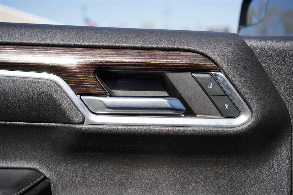 Used 2024 GMC Sierra 1500 Elevation image 17