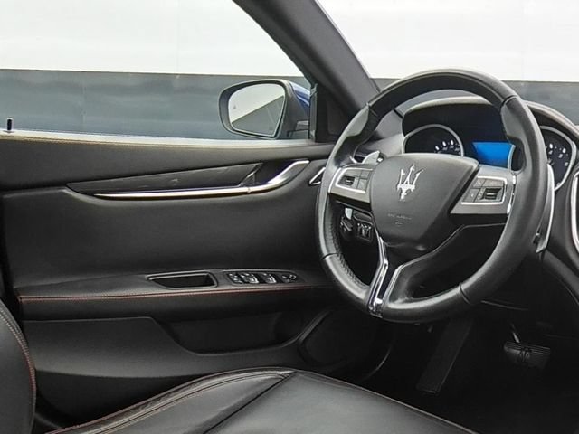 Used 2018 Maserati Ghibli S GranLusso AWD/4WD image 21