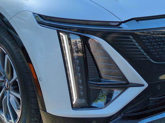 Used 2024 Cadillac Lyriq Sport RWD image 5
