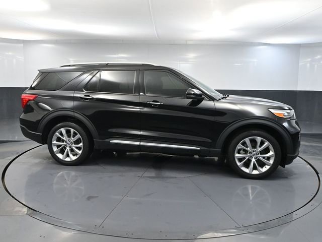 Used 2023 Ford Explorer Platinum w/ Technology Package image 4