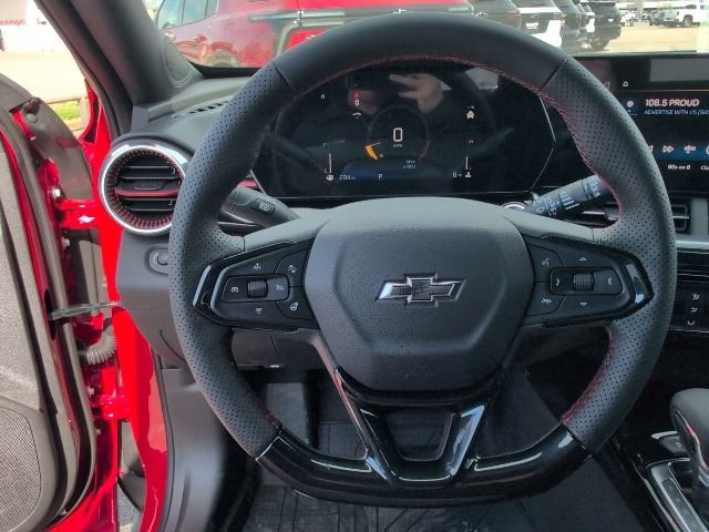 New 2026 Chevrolet Trax RS w/ Sunroof Package FWD image 15