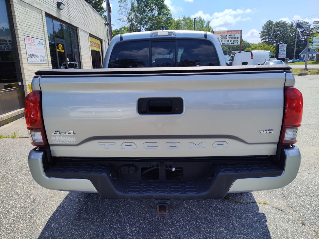 Used 2022 Toyota Tacoma SR image 7