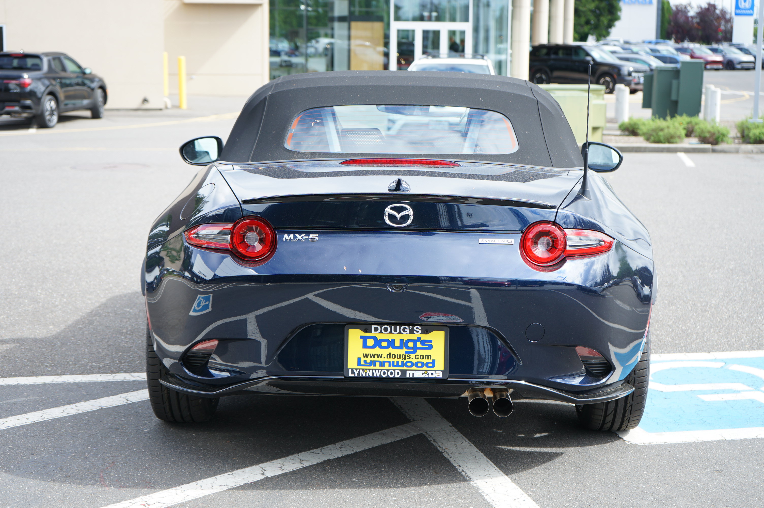 New 2026 MAZDA MX-5 Miata Club w/ Appearance Package RWD image 5