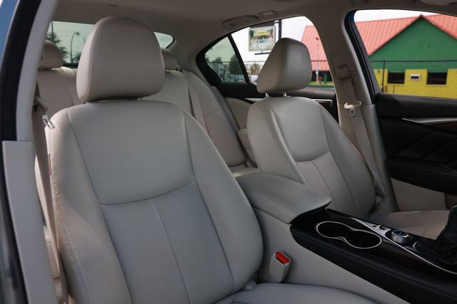 Used 2018 INFINITI Q50 Luxe w/ Cargo Package (L95) RWD image 19