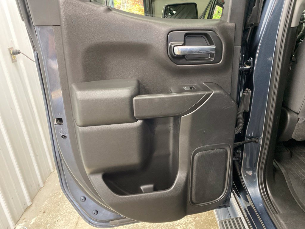 Used 2020 Chevrolet Silverado 1500 LT w/ All-Star Edition AWD/4WD image 19
